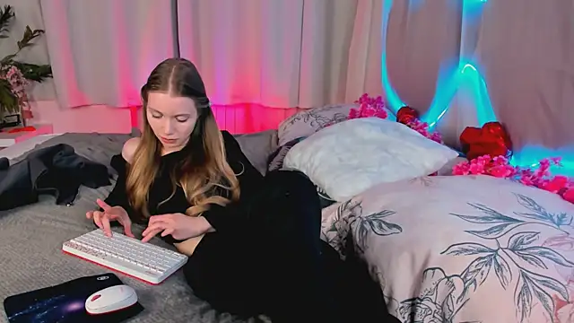 lada2k4 Live XXX-Chat