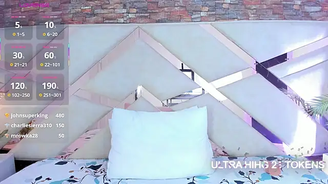 Chat +18 de sophie_pariss ao vivo