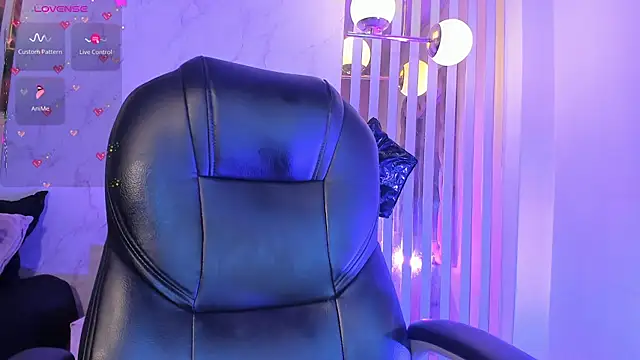 Oriana_gh élő XXX-chatje