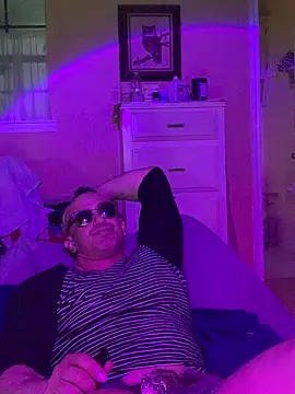 Chat XXX en directo de daddydonkey84