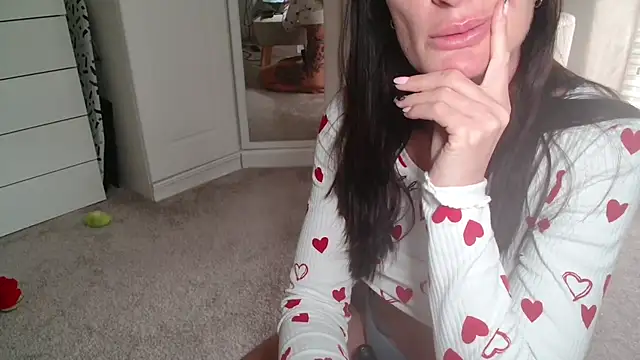 Chat XXX en directo de busty-milf-harper