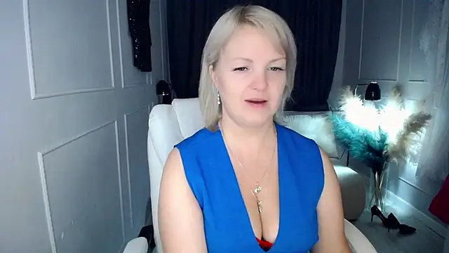 Juarnea Chat XXX live