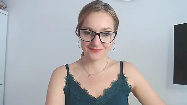 AliciaDesiren Live XXX chat