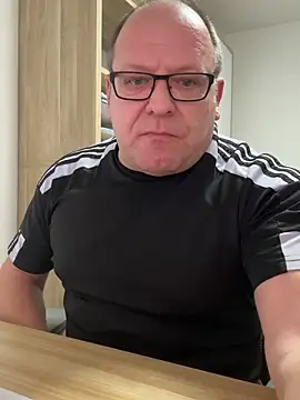 Živý XXX chat coupleLatinaLovers