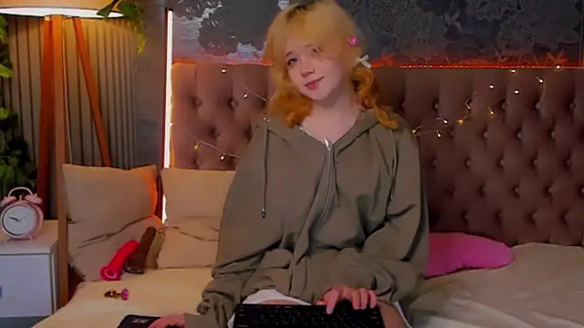 XXX chat uživo modela EmilyAngells