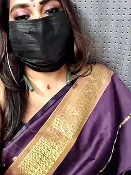 Cutie_nila26 élő XXX-chatje