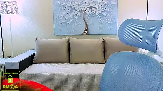 XXX chat uživo modela Addelin