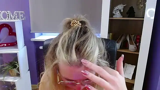 Zoey_Erotic live XXX chat