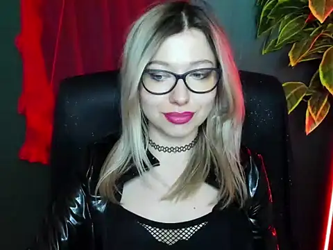 loveHeidi live XXX chat