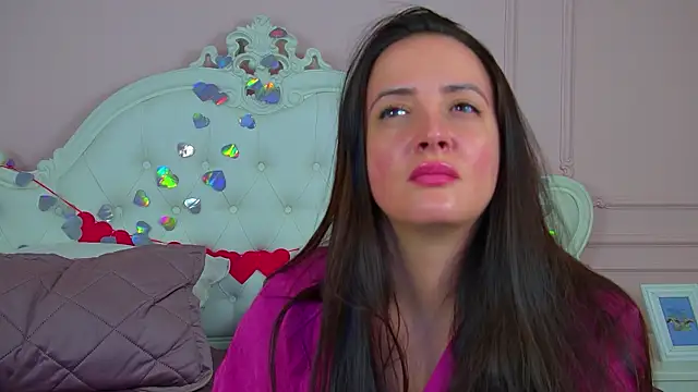 XXX chat uživo modela ElinaBellucci