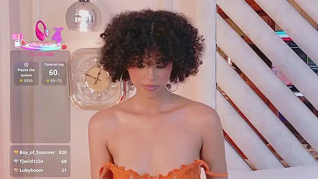 Lila-Rose's Live XXX Chat