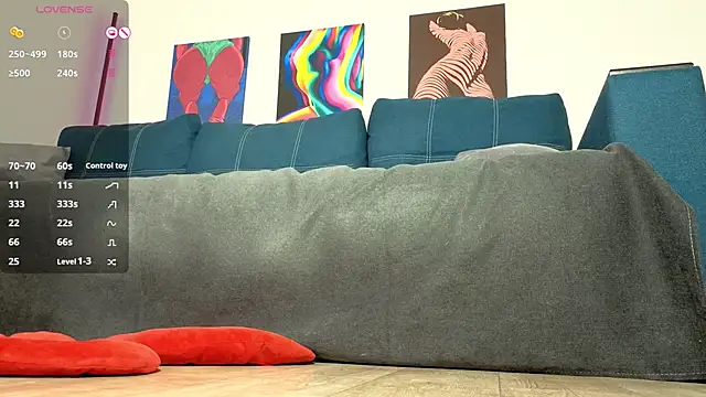 Chatroom XXX en direct de TrixiBell