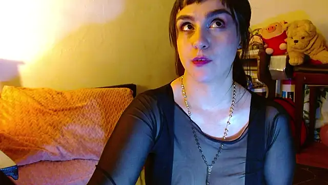 collette_beaufoy_'s Live XXX Chat