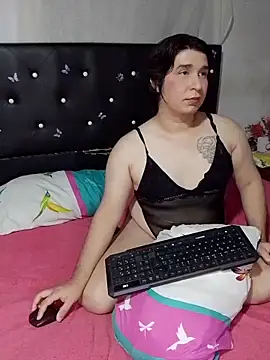 Kaissydoll élő XXX-chatje