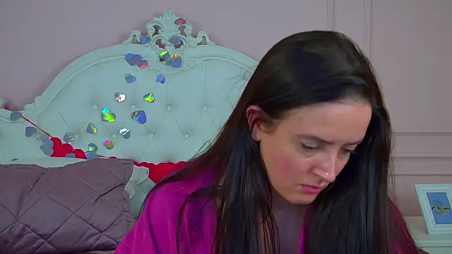 ElinaBellucci Live XXX Chat