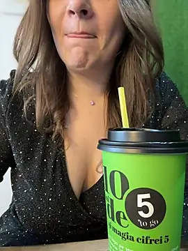 CrazyTori's Live XXX Chat