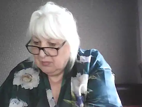 Alexia64231 Show in webcam