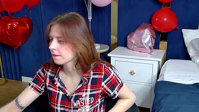 XXX chat uživo modela FreyaVey