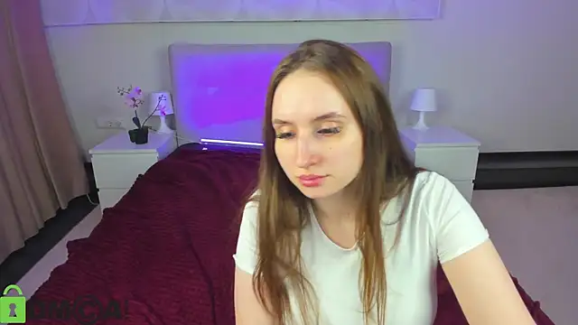 Kira__Sweet Chat XXX in diretta