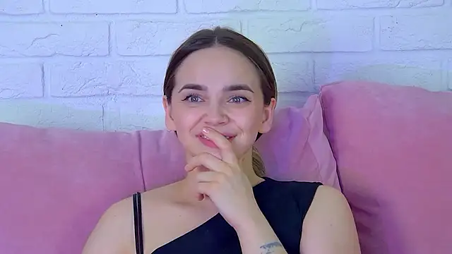 AnitaVenture live XXX chat