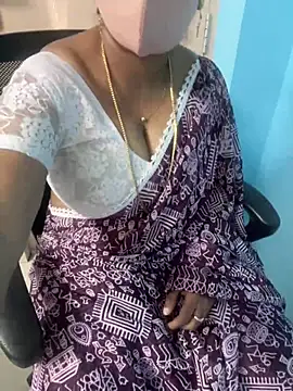 Pokazy przed kamerką – monal_95