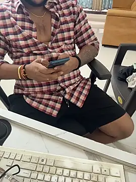 FlirtyxBoy Live XXX Chat