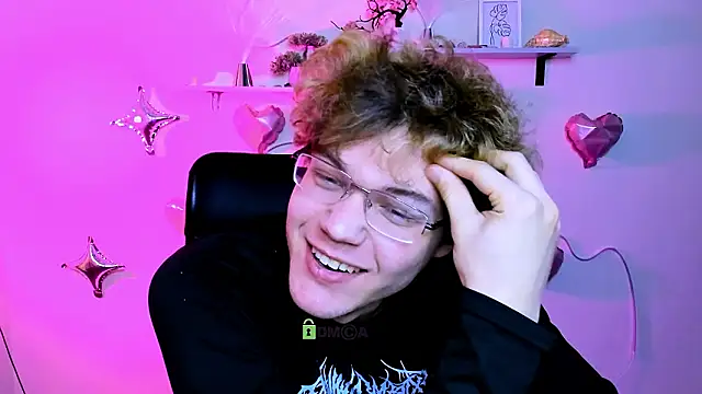 lucas_long_ – Naživo XXX chat