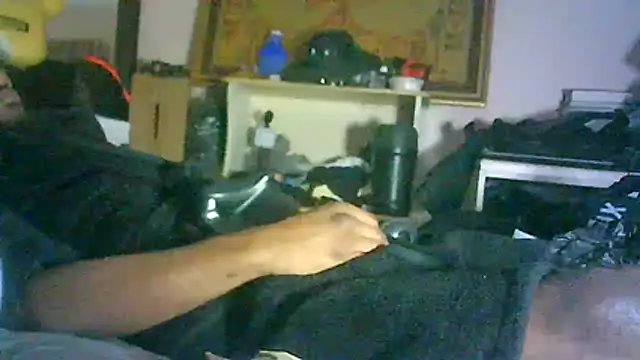 Show webcam de ON3YOULLN3VER_FIR3