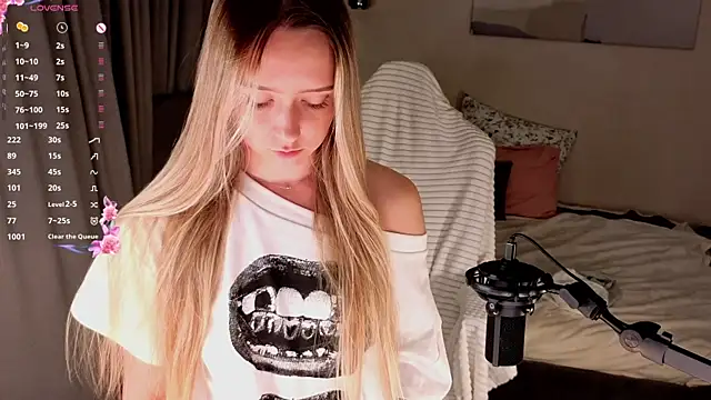 Chat XXX Live HollisBeckett