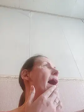 Sembang XXX Secara Langsung Evelina_cute