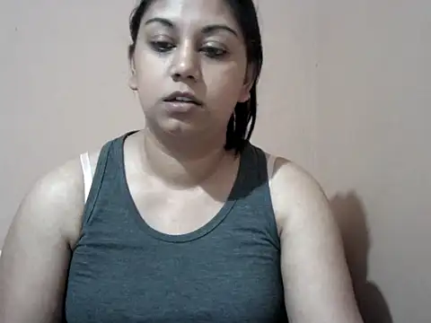 Chatroom XXX en direct de bellachow10