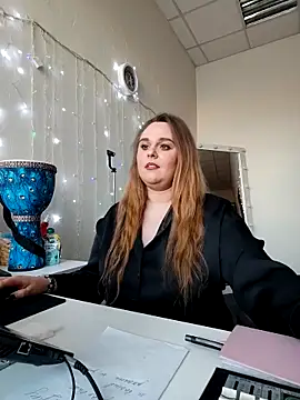 Juicy_PeachLux Live XXX-Chat