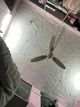 hardlysuck: απευθείας συνομιλία ΧΧΧ