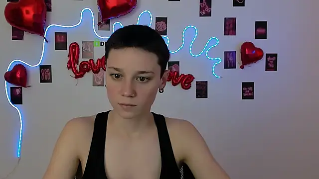 Živý XXX chat emi_fade