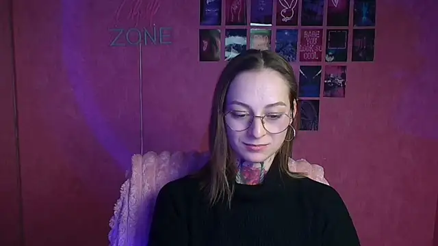 Chat +18 de Esmi_Winter ao vivo