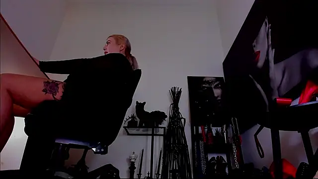 Sembang XXX Secara Langsung MistressDemi