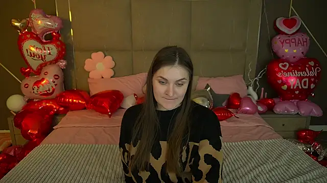 EmmyCharmm live XXX chat