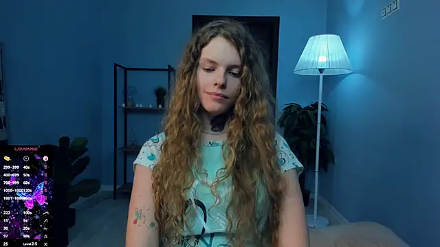 XXX chat uživo modela RayaNenlia