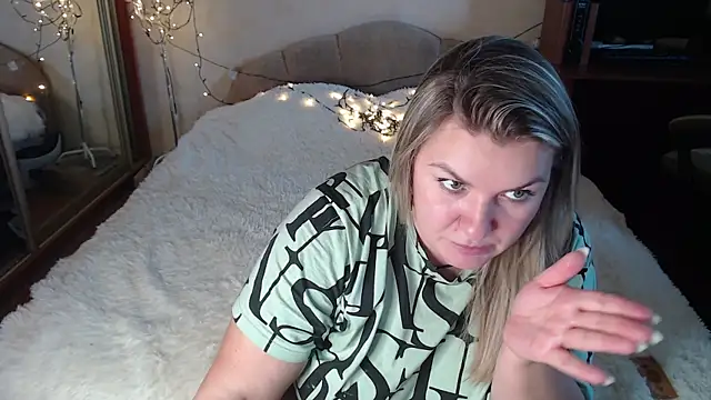 Chat +18 de NikaSkylink ao vivo