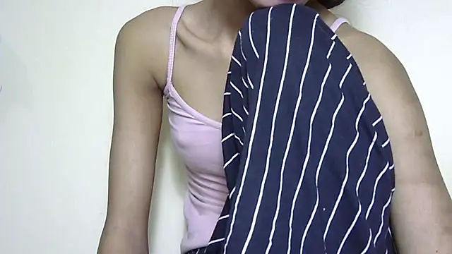 Anu_tiny Live XXX-Chat