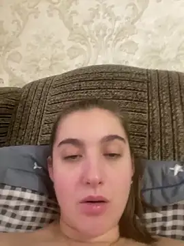 Show modela --Lovely-- na web-kameri