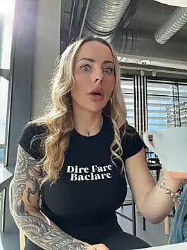 EmaSalis 现场XXX聊天