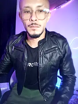 sebastian_hornyのライブXXXチャット