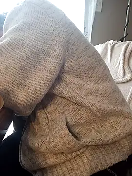 teekoine1: διαδικτυακό σόου στην κάμερα