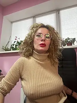 Show modela Tania201243 na web-kameri