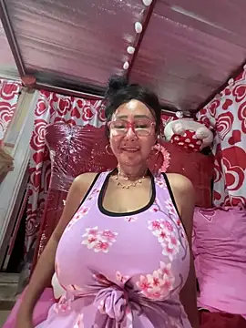 sweetieme: онлайн-секс-чат