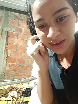 Mia_axelll Adlı Modelin Canlı XXX Sohbeti