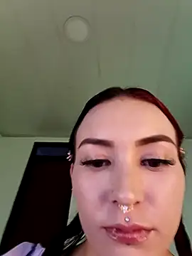 Chat XXX en directo de Madison_charlotte