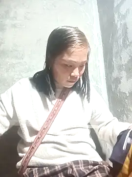 Min2589: διαδικτυακό σόου στην κάμερα