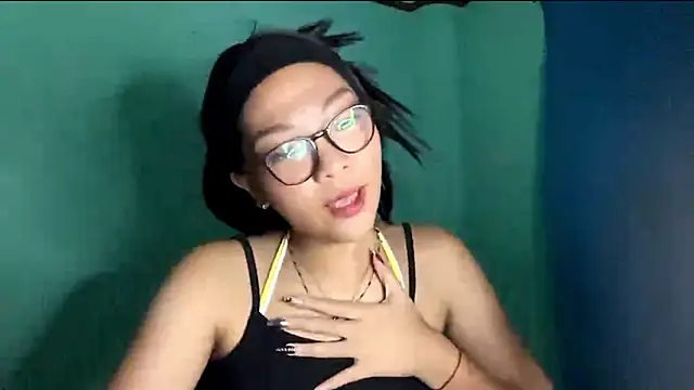 TerisaYellow Show Webcam